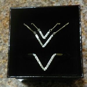 Victoria Secret bracelet and necklace set